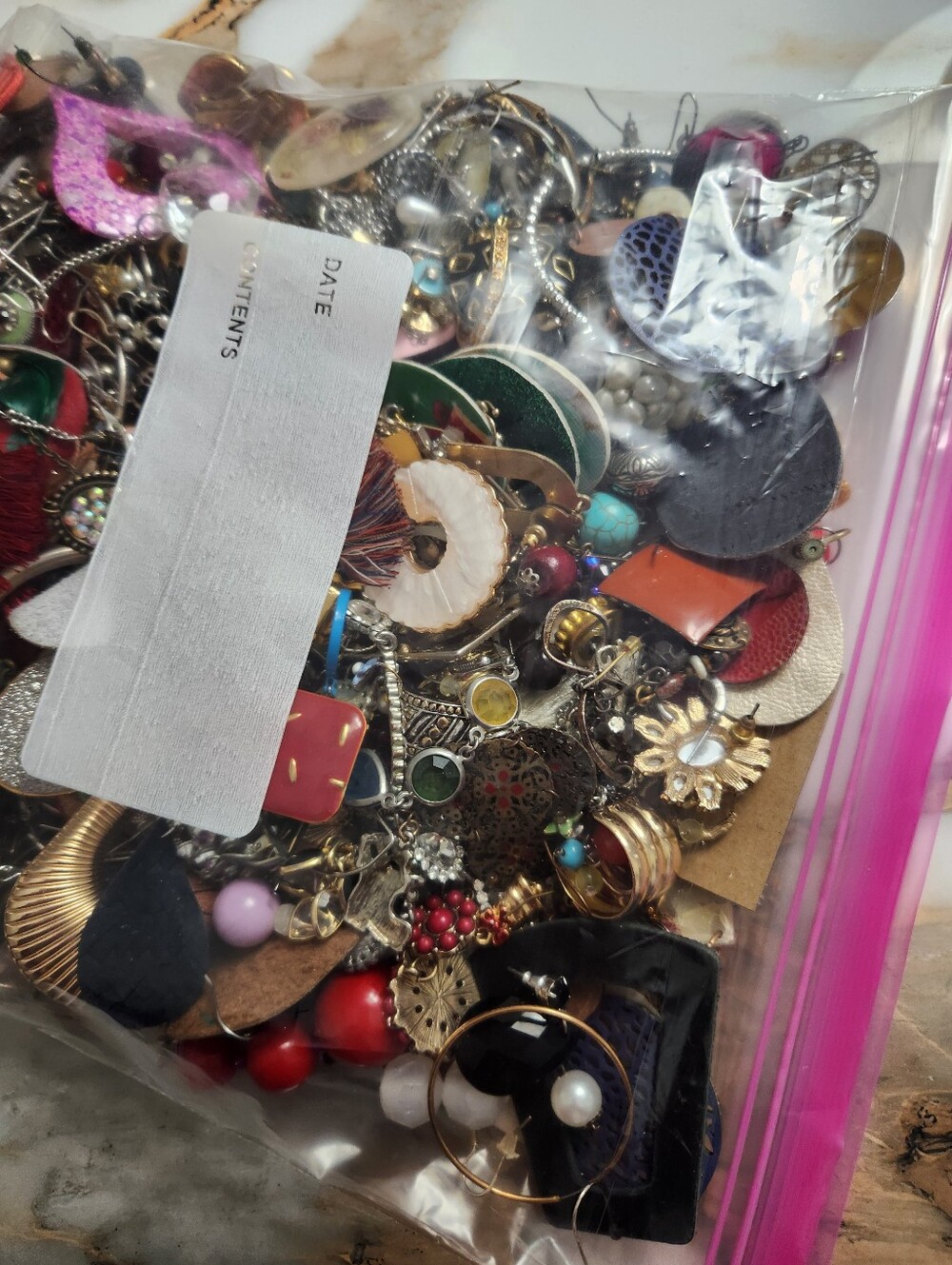Crafting Lot ONLY Of Single Earrings For Repurposing And Crafting Art 2lbs. - Picture 4 of 6